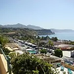 Bahia Апартаменти *